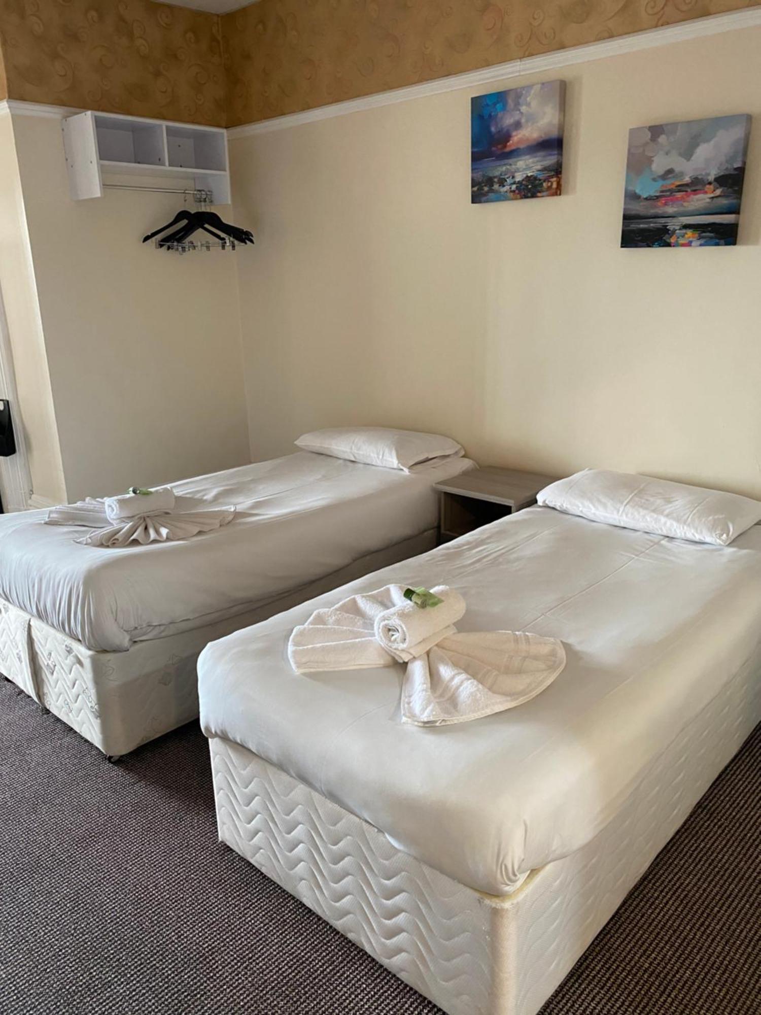 South 3* Blackpool