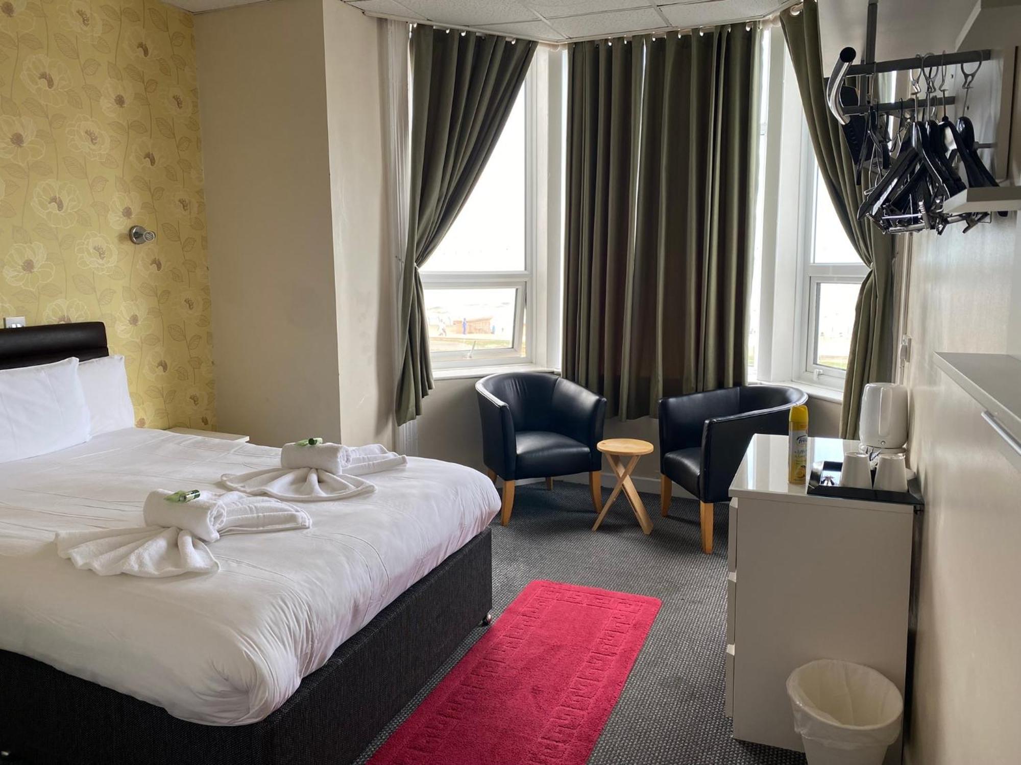 South 3* Blackpool