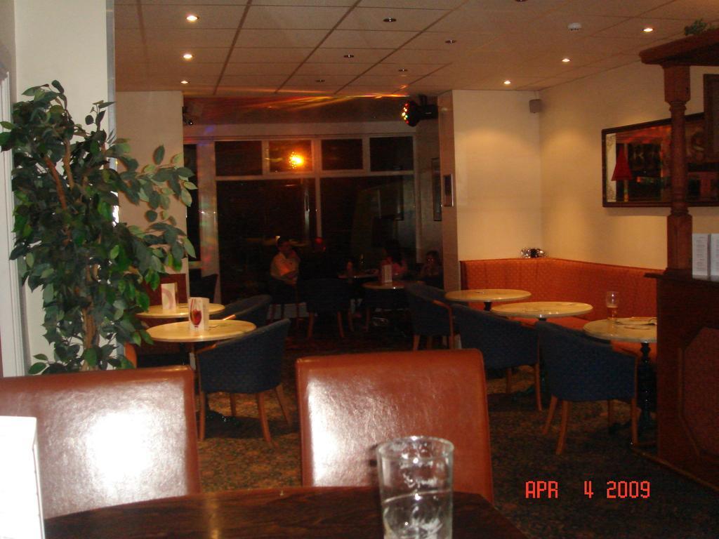 Hotel South